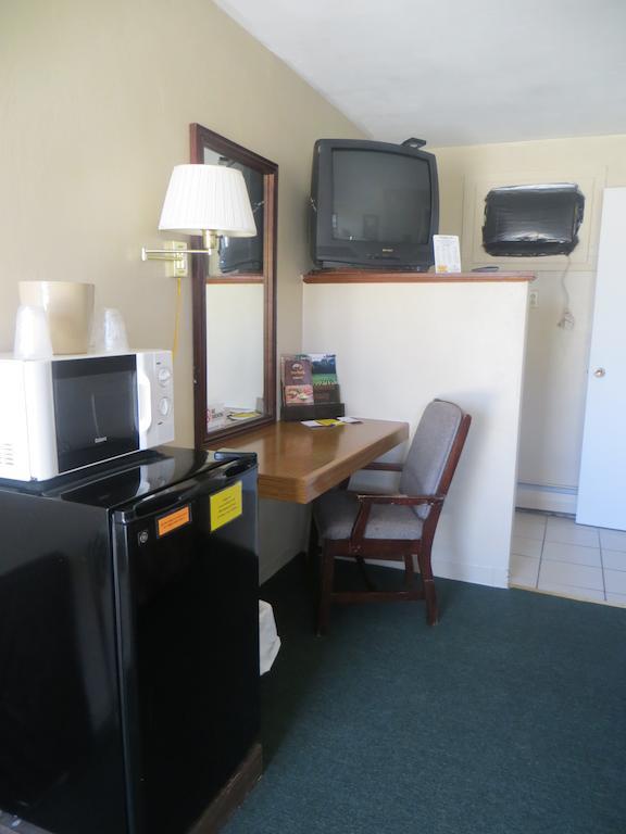 Budget Inn Denison Экстерьер фото