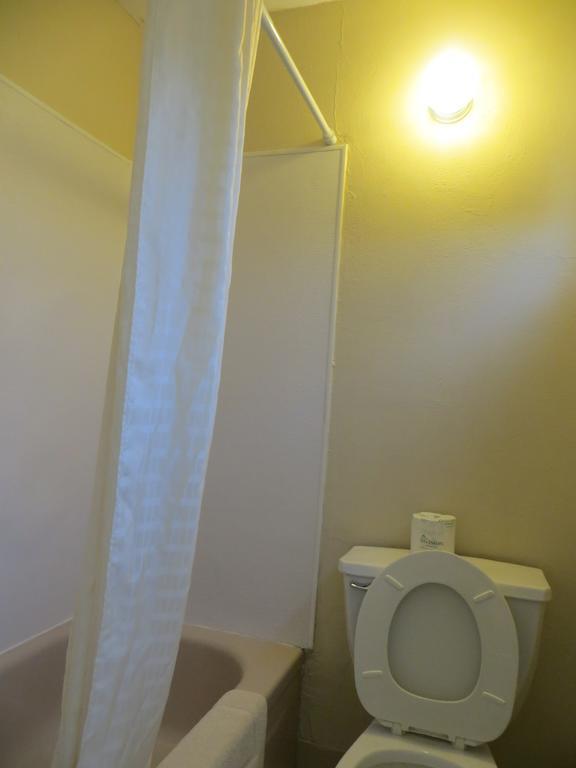Budget Inn Denison Экстерьер фото