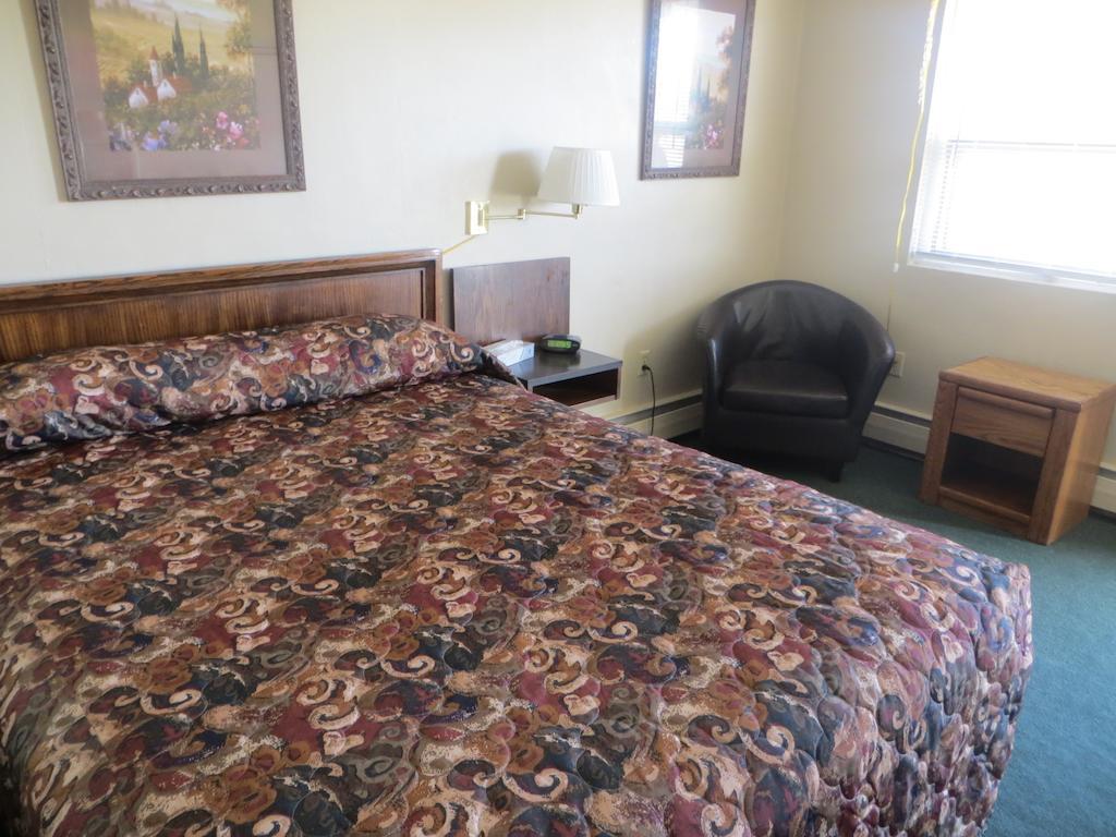 Budget Inn Denison Экстерьер фото