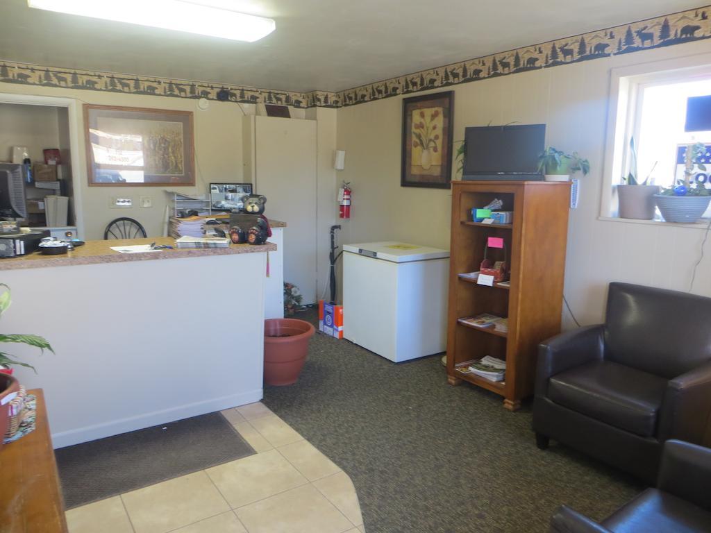 Budget Inn Denison Экстерьер фото